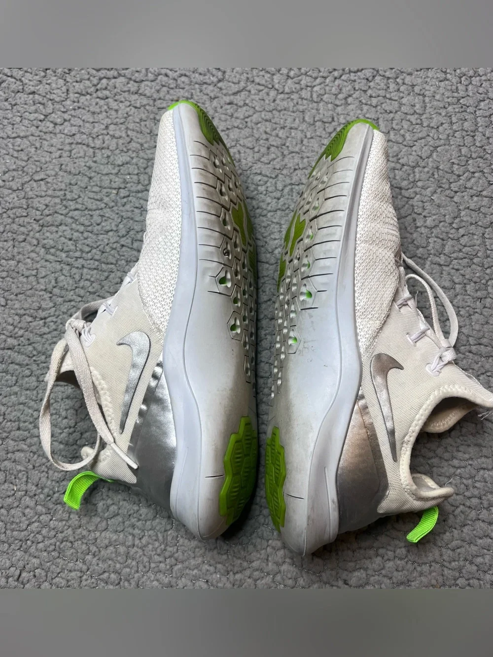 Nike Free TR 8 Sneakers Womens Size 7 White And Green 942888